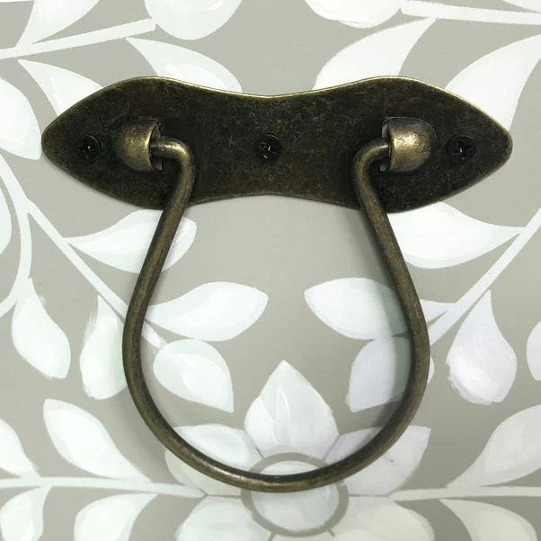 Dunelm Grey And White Hand Painted Chest - Image 5